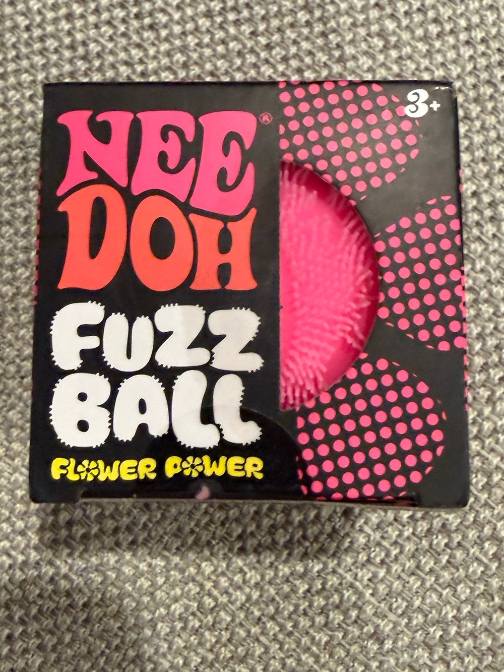 NeeDoh Fuzz Ball Pink